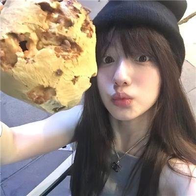 黄昏时分、牵着手